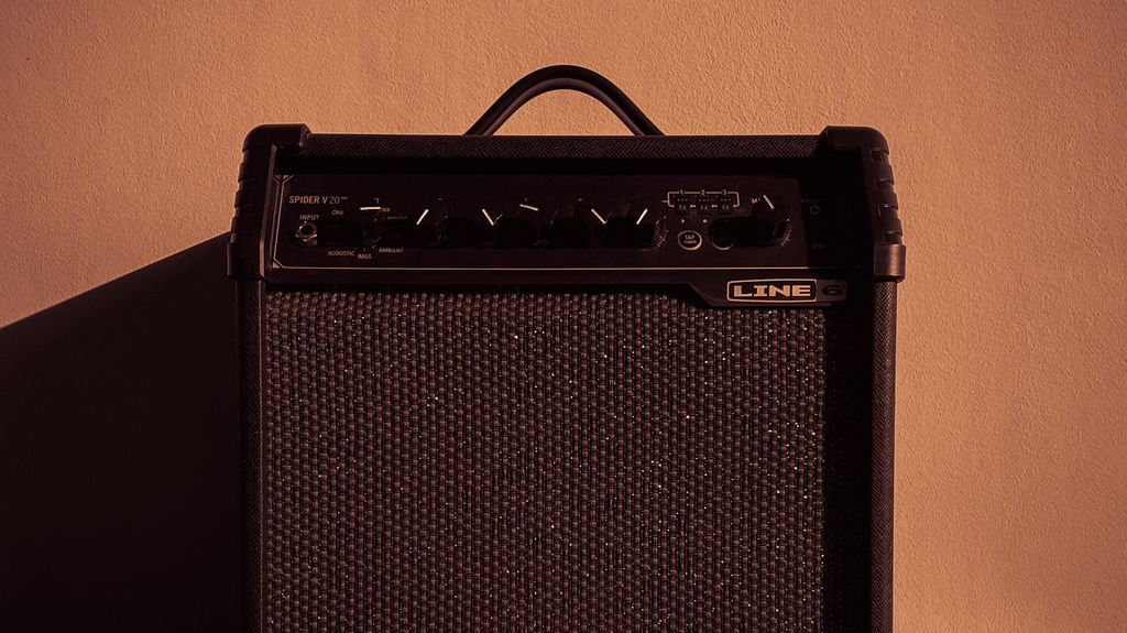 Compact combo guitar amplifier with carry handle, similar format to the Roland CUBE Street Mini